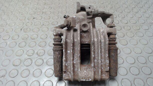 Foto: BREMSSATTEL HINTEN LINKS eines VW New Beetle 2.0 LS