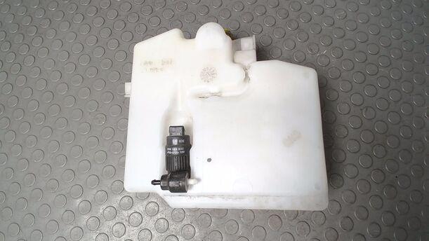 Foto: SCHEIBENWASCHBEHÄLTER eines Opel Agila 1.2 16 V LS