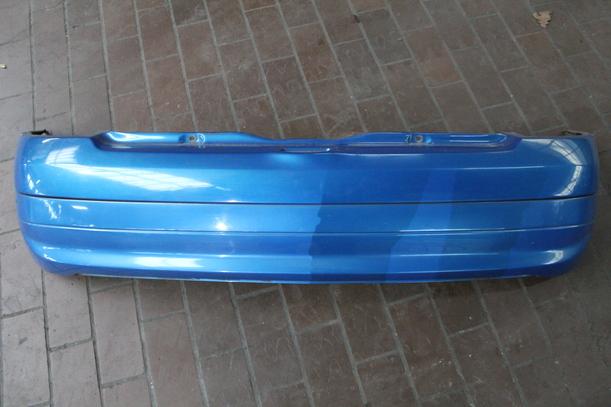 Foto: STOSSFÄNGER/ STOßSTANGE HINTEN ( FACELIFT AB 2001 ) eines Renault Clio 1.2 16V