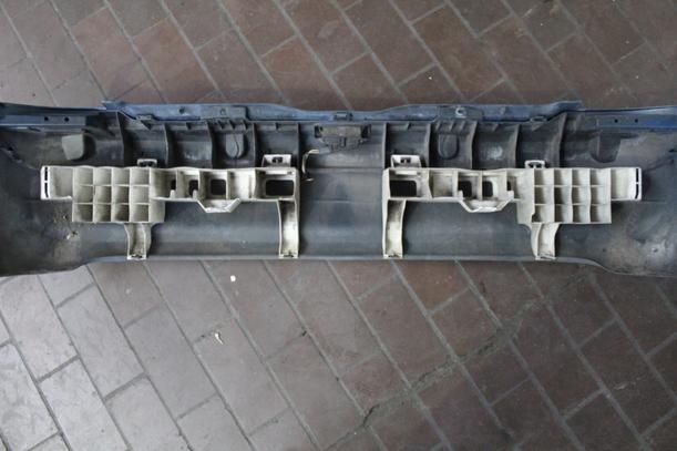Foto: STOSSFÄNGER/ STOßSTANGE HINTEN ( FACELIFT AB 2001 ) eines Renault Clio 1.2 16V
