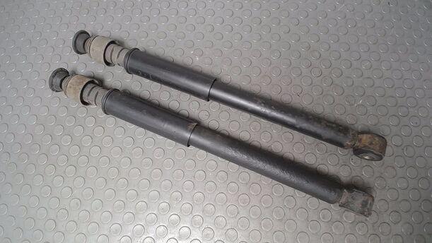 Foto: STOSSDÄMPFERPAAR HINTEN eines Renault Clio 1.2 16V
