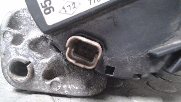 Foto: LICHTMASCHINE eines Renault Clio 1.2 16V