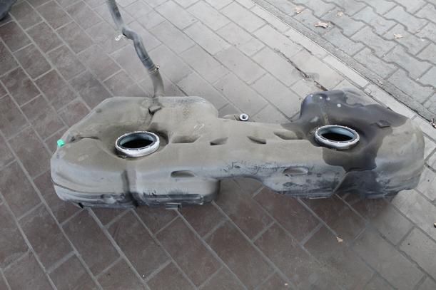 Foto: KRAFTSTOFFTANK ( COUPE ) eines BMW 335d Coupe Aut.