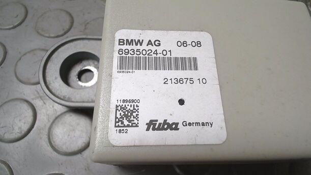 Foto: ANTENNENVERSTÄRKER eines BMW 335d Coupe Aut.