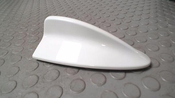Foto: ANTENNENABDECKUNG/ ABDECKUNG ANTENNE eines BMW 335d Coupe Aut.