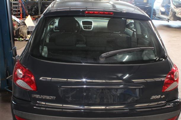 Foto: HECKKLAPPE / HECKDECKEL eines Peugeot 206+ 60
