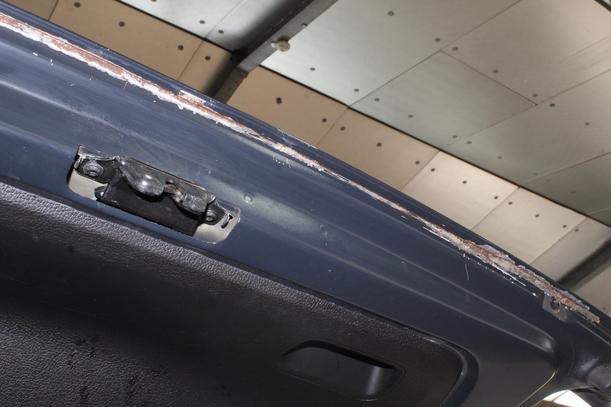 Foto: HECKKLAPPE / HECKDECKEL eines Peugeot 206+ 60