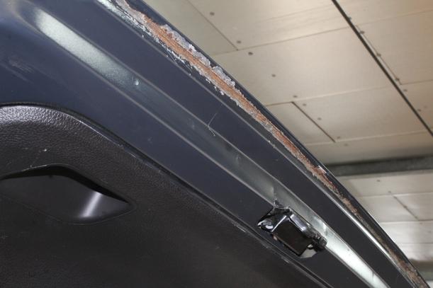 Foto: HECKKLAPPE / HECKDECKEL eines Peugeot 206+ 60