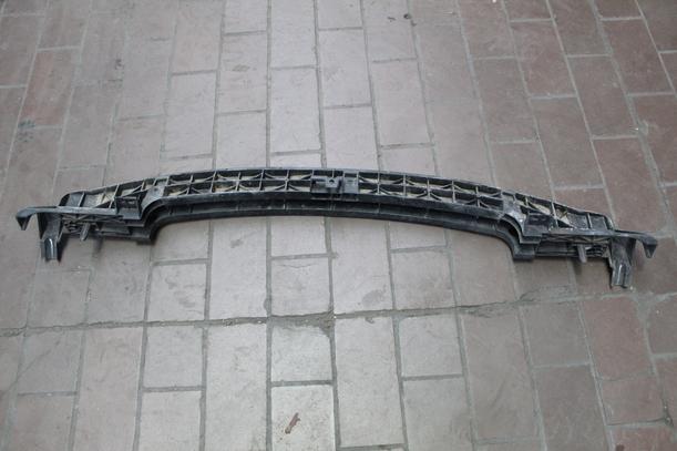 Foto: VERSTÄRKUNG HINTEN eines Peugeot 206+ 60