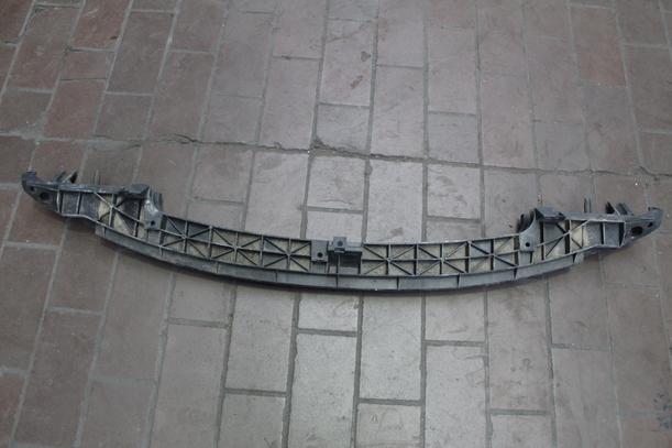 Foto: VERSTÄRKUNG HINTEN eines Peugeot 206+ 60