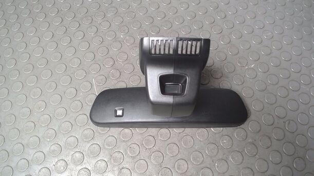 Foto: INNENSPIEGEL ELEKTRISCH ABBLENDBAR/ MIT LICHTSENSOR eines BMW 335d Coupe Aut.