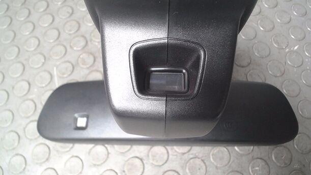 Foto: INNENSPIEGEL ELEKTRISCH ABBLENDBAR/ MIT LICHTSENSOR eines BMW 335d Coupe Aut.