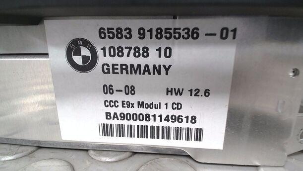 Foto: NAVI PROFESSIONAL/ CAR INFOTAINMENT COMPUTER eines BMW 335d Coupe Aut.