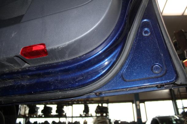 Foto: TÜR VORN RECHTS ( LIMOUSINE/ 5 TÜRER ) eines VW Golf 1.4 FSI