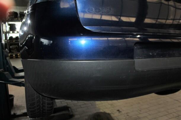 Foto: STOSSFÄNGER/ STOßSTANGE HINTEN ( LIMOUSINE ) eines VW Golf 1.4 FSI