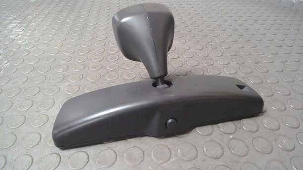 Foto: INNENSPIEGEL AUTOMATISCH ABBLENDBAR eines VW Golf 1.4 FSI
