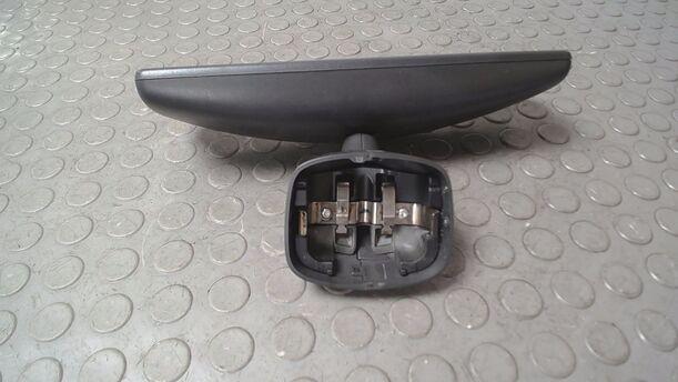 Foto: INNENSPIEGEL AUTOMATISCH ABBLENDBAR eines VW Golf 1.4 FSI