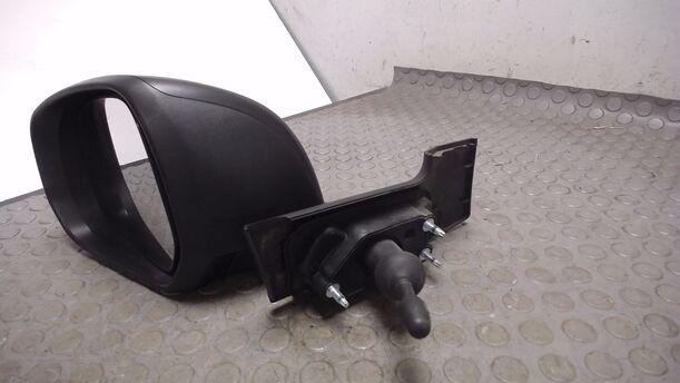 Foto: AUSSENSPIEGEL MECH. INNENVERSTELLBAR LINKS eines Suzuki Splash 1.0
