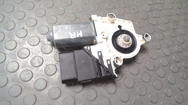 Foto: FENSTERHEBERMOTOR HINTEN RECHTS eines VW Golf 1.4 FSI