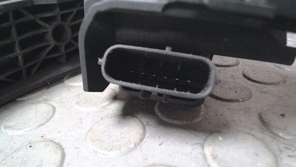 Foto: GASPEDAL eines VW Golf 1.4 FSI