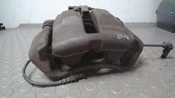Foto: BREMSSATTEL VORN RECHTS ( LUCAS ) eines Mercedes-Benz C 180 T Kompressor Automatik