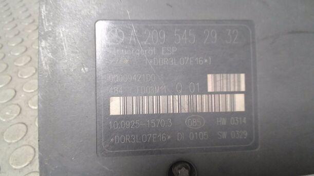 Foto: HAUPTBREMSAGGREGAT ABS/ ESP eines Mercedes-Benz C 180 T Kompressor Automatik
