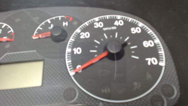 Foto: TACHOEINHEIT / KOMBIINSTRUMENT eines Fiat Grande Punto 1.4 8V Comfort