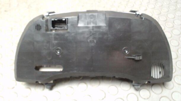 Foto: TACHOEINHEIT / KOMBIINSTRUMENT eines Fiat Grande Punto 1.4 8V Comfort