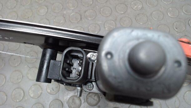 Foto: FENSTERHEBERMOTOR VORN RECHTS ( 3 TÜRER ) eines Fiat Grande Punto 1.4 8V Comfort