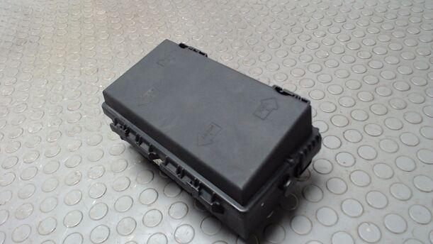 Foto: SICHERUNGSKASTEN eines Fiat Grande Punto 1.4 8V Comfort