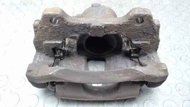 Foto: BREMSSATTEL VORN LINKS eines Fiat Grande Punto 1.4 8V Comfort