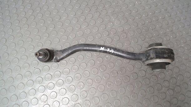 Foto: QUERLENKER UNTEN HINTEN LINKS eines Mercedes-Benz C 180 T Kompressor Automatik Special