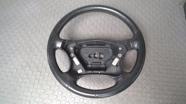 Foto: LEDERLENKRAD ( OHNE AIRBAG ) eines Mercedes-Benz C 180 T Kompressor Automatik Special