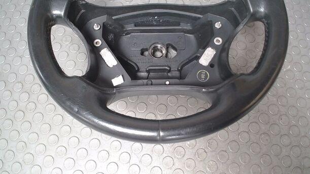 Foto: LEDERLENKRAD ( OHNE AIRBAG ) eines Mercedes-Benz C 180 T Kompressor Automatik Special