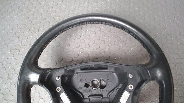 Foto: LEDERLENKRAD ( OHNE AIRBAG ) eines Mercedes-Benz C 180 T Kompressor Automatik Special