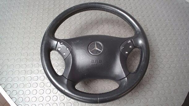 Foto: LEDERLENKRAD ( OHNE AIRBAG ) eines Mercedes-Benz C 180 T Kompressor Automatik Special