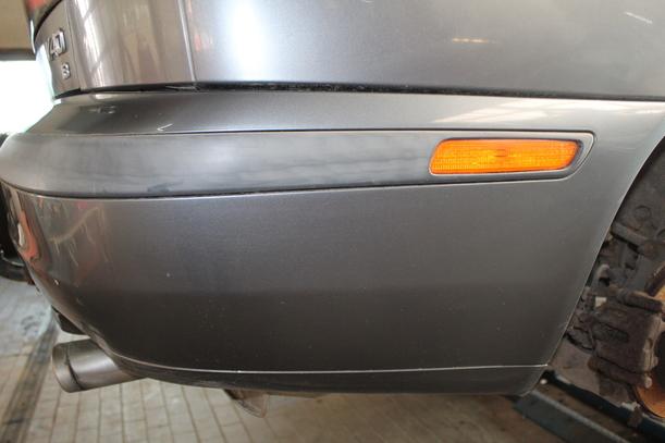 Foto: STOSSFÄNGER/ STOßSTANGE HINTEN ( FACELIFT ) eines Volvo V40 1.8 Special