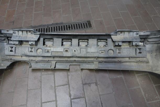 Foto: STOSSFÄNGER/ STOßSTANGE HINTEN ( FACELIFT ) eines Volvo V40 1.8 Special