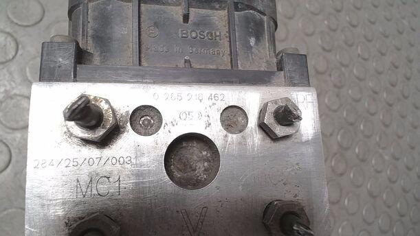 Foto: HAUPTBREMSAGGREGAT ABS eines Volvo V40 1.8