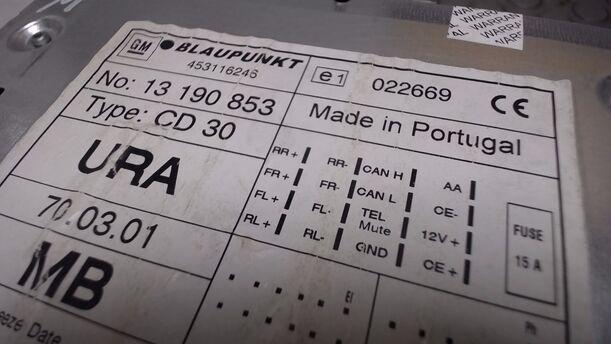 Foto: RADIO CD30 (ENTHEIRATET) eines Opel Meriva 1.4 GL 1,8 E