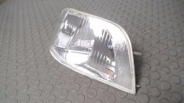 Foto: BLINKER LINKS ( FACELIFT ) eines Volvo V40 1.8