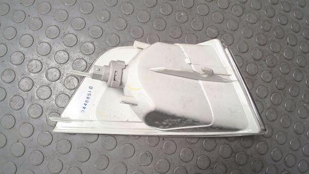 Foto: BLINKER LINKS ( FACELIFT ) eines Volvo V40 1.8