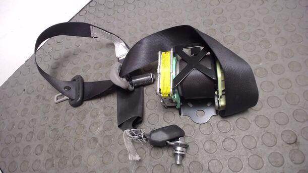 Foto: SICHERHEITSGURT VORN RECHTS eines Toyota Yaris 1.3 VVT-i Multi Mode