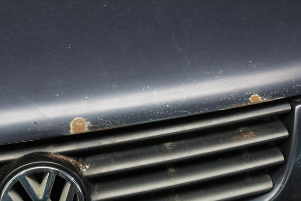 Foto: MOTORHAUBE ( MOD 94 ) eines VW Passat Variant 1.6