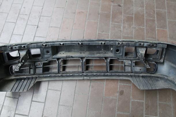Foto: STOSSFÄNGER/ STOßSTANGE VORN ( MOD 94 ) eines VW Passat Variant 1.6