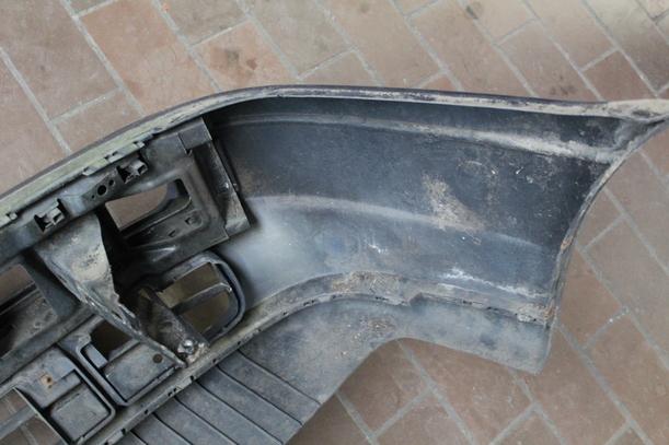 Foto: STOSSFÄNGER/ STOßSTANGE VORN ( MOD 94 ) eines VW Passat Variant 1.6