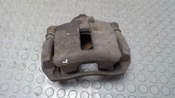 Foto: BREMSSSATTEL VORN LINKS ( TRW ) eines Mercedes-Benz B 180 CDI