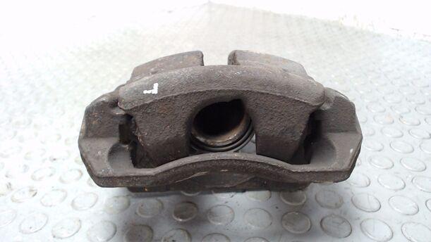 Foto: BREMSSSATTEL VORN LINKS ( TRW ) eines Mercedes-Benz B 180 CDI