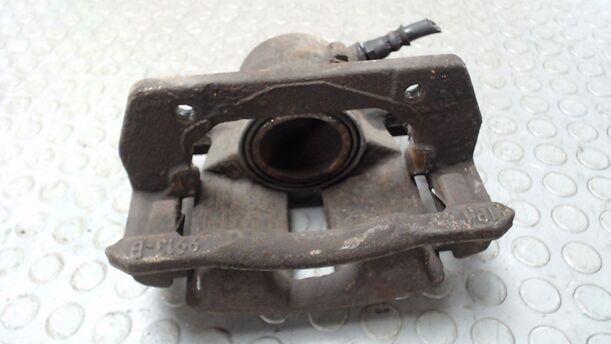 Foto: BREMSSSATTEL VORN LINKS ( TRW ) eines Mercedes-Benz B 180 CDI