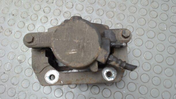 Foto: BREMSSSATTEL VORN LINKS ( TRW ) eines Mercedes-Benz B 180 CDI